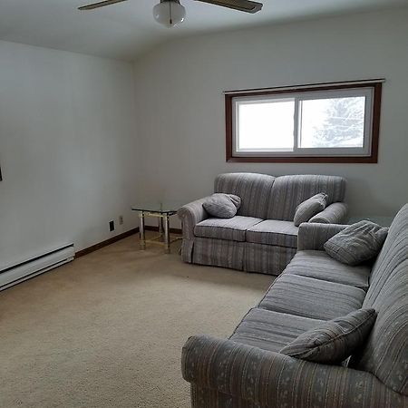 Cozy Cottage On Lake Winnebago ฟงด์ดูลัค ภายนอก รูปภาพ
