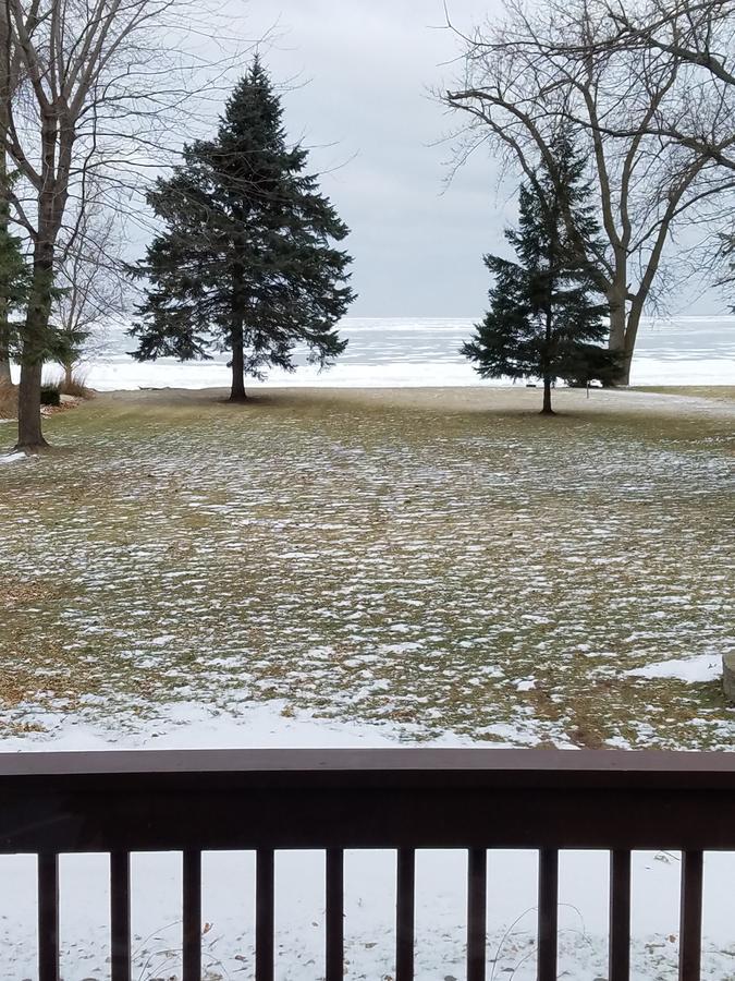 Cozy Cottage On Lake Winnebago ฟงด์ดูลัค ภายนอก รูปภาพ